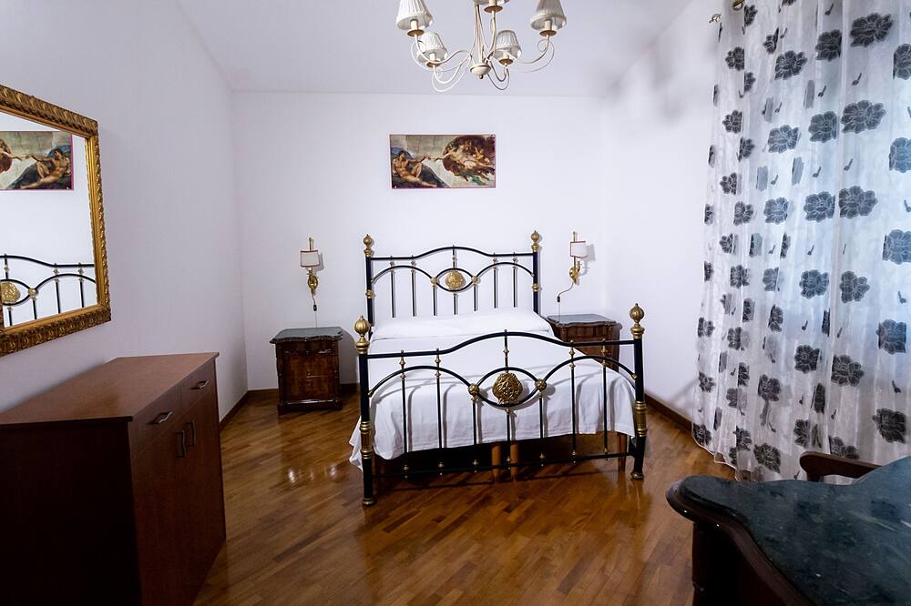 Photo of Bedroom in Trani