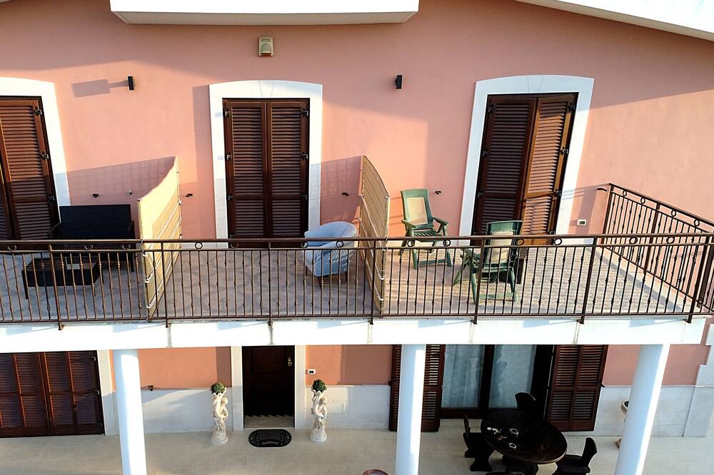 Photo of Patio Balcony in Trani