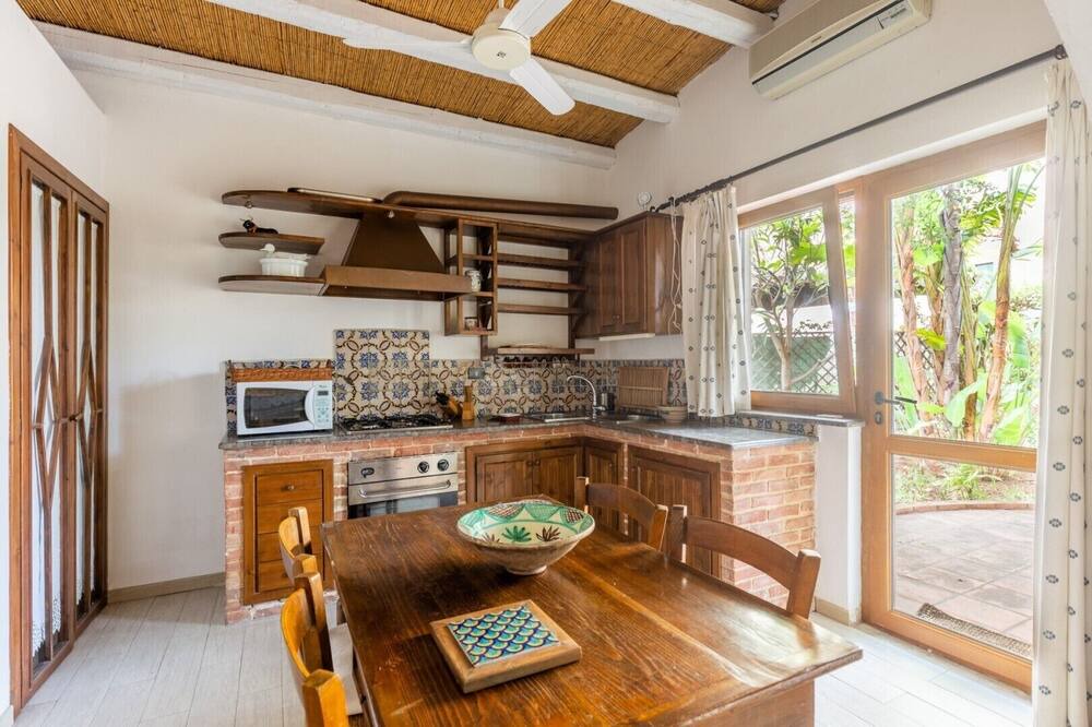 Photo of Kitchen in Mondello