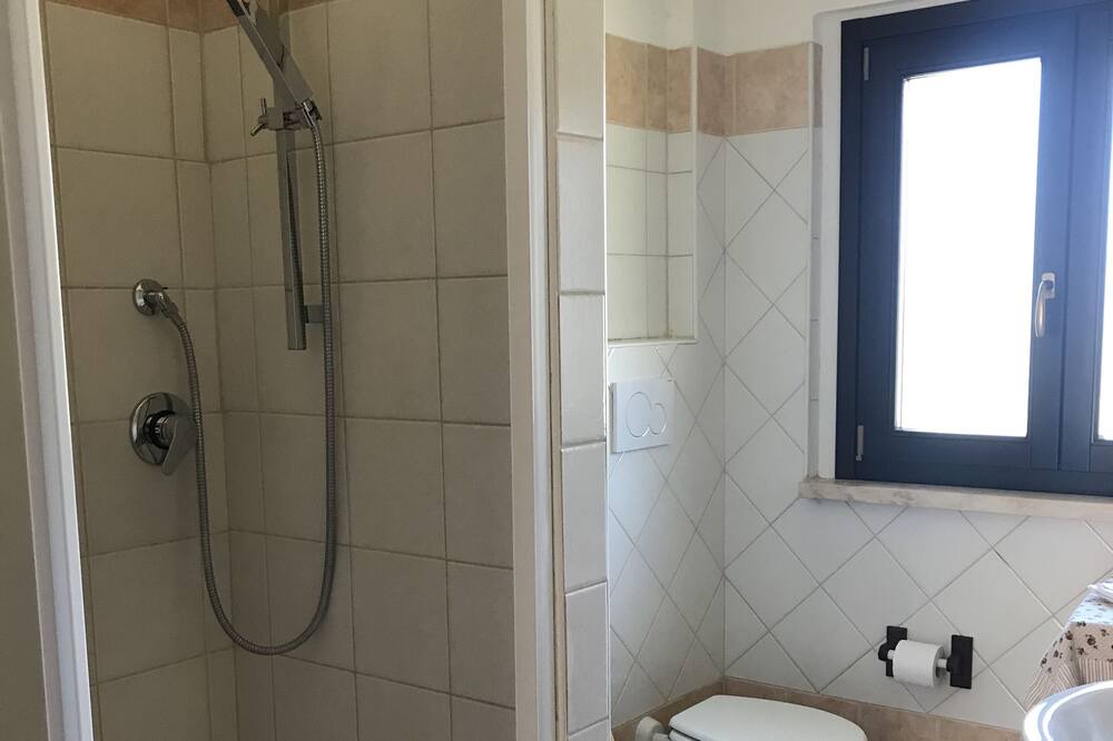 Photo of Bathroom in Rosceto