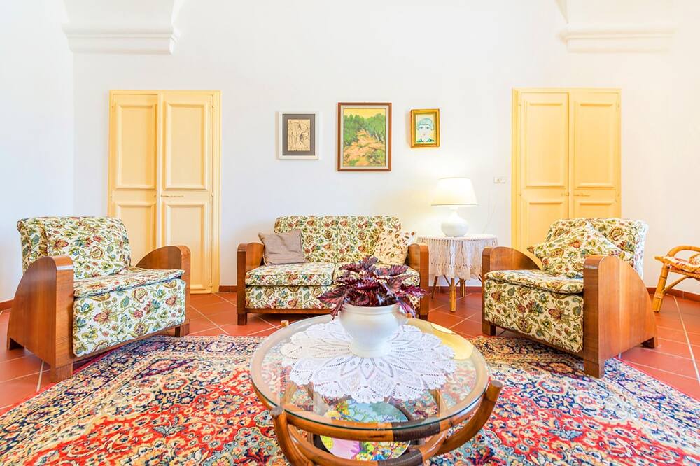 Photo of Livingroom in Alezio