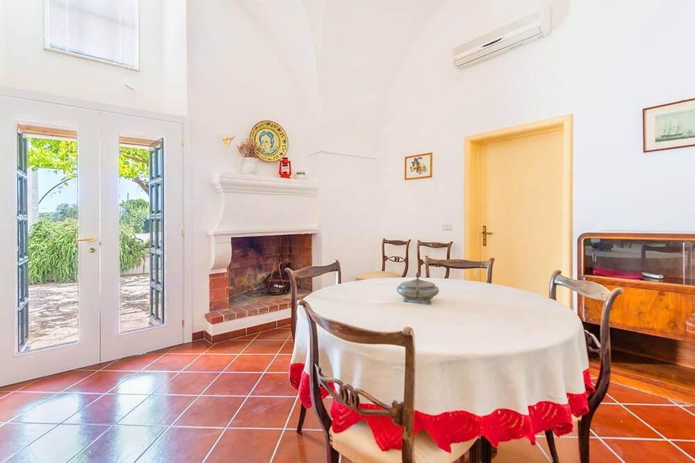Photo of Livingroom in Alezio