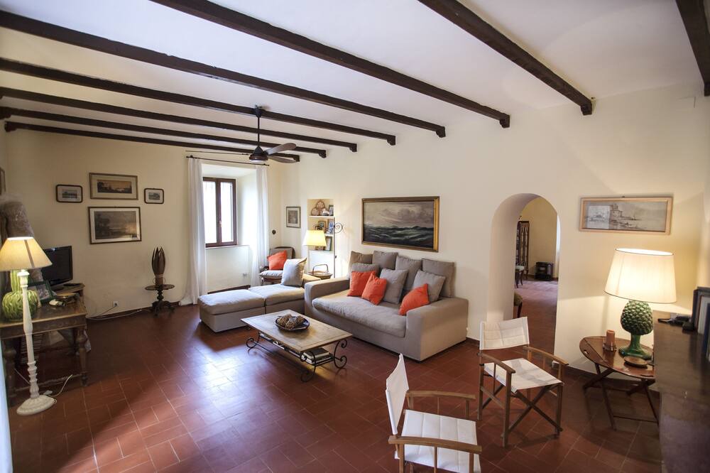 Photo of Livingroom in Ansedonia