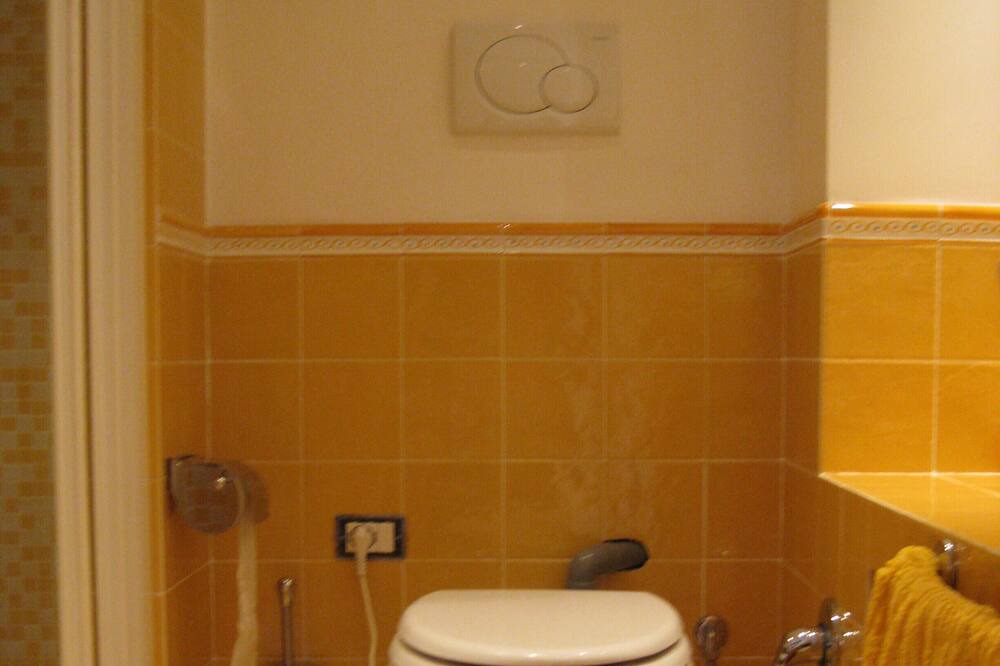 Photo of Bathroom in Campitelli