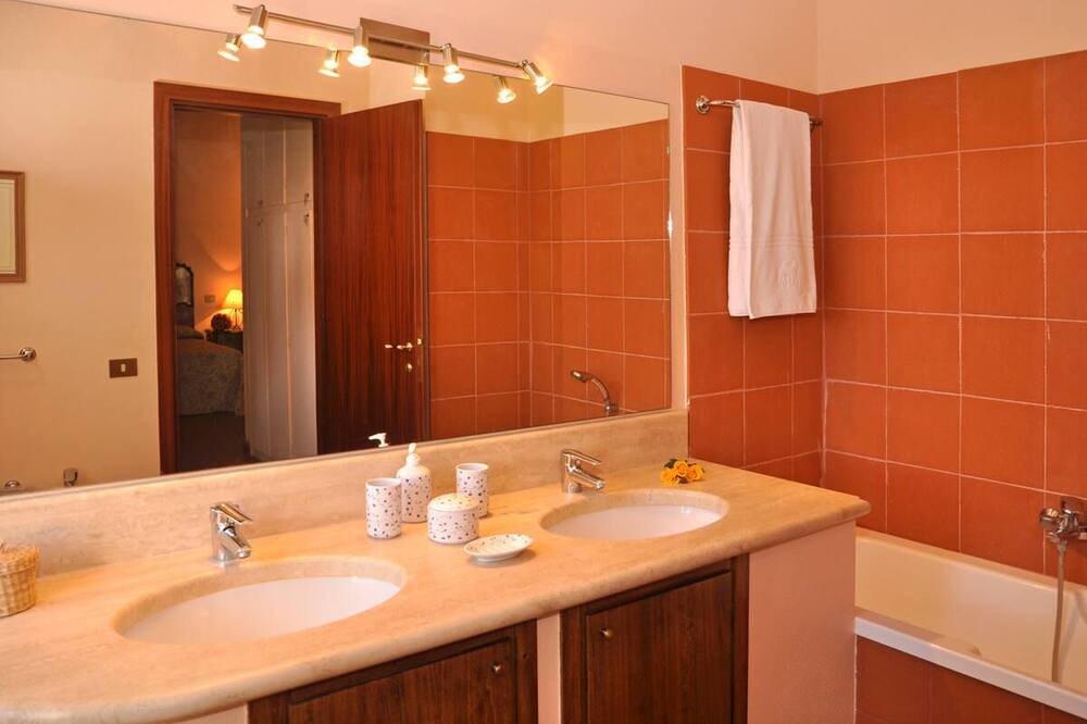 Photo of Bathroom in Calvi di Umbria