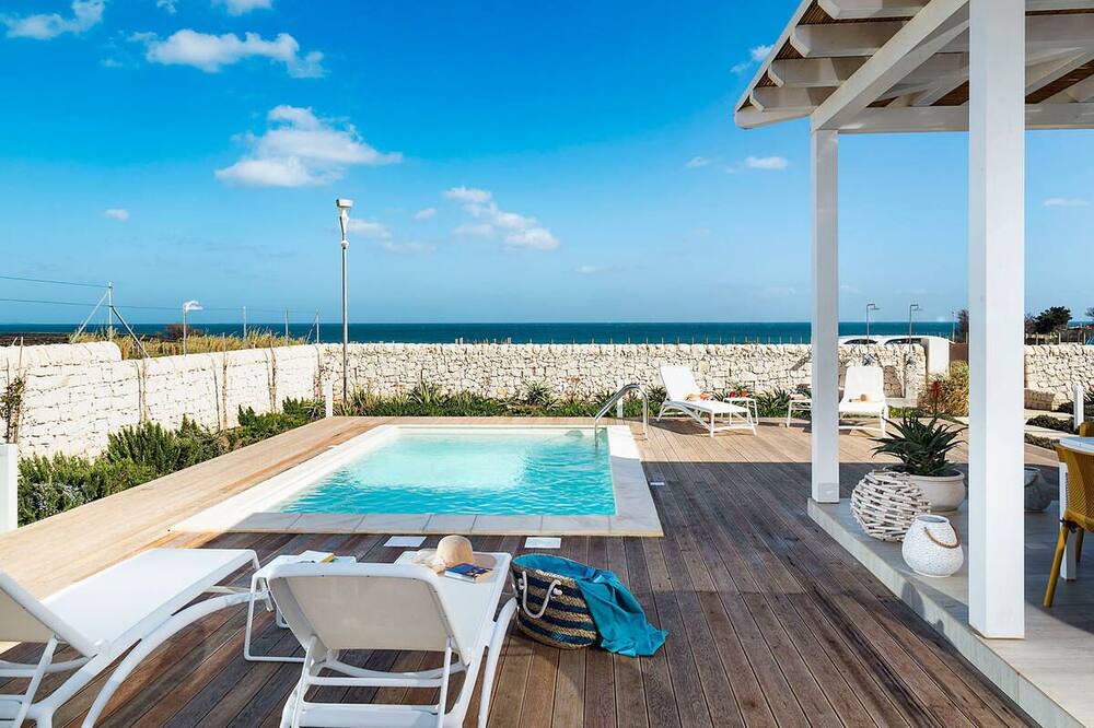 Photo of Patio Balcony in Reitani