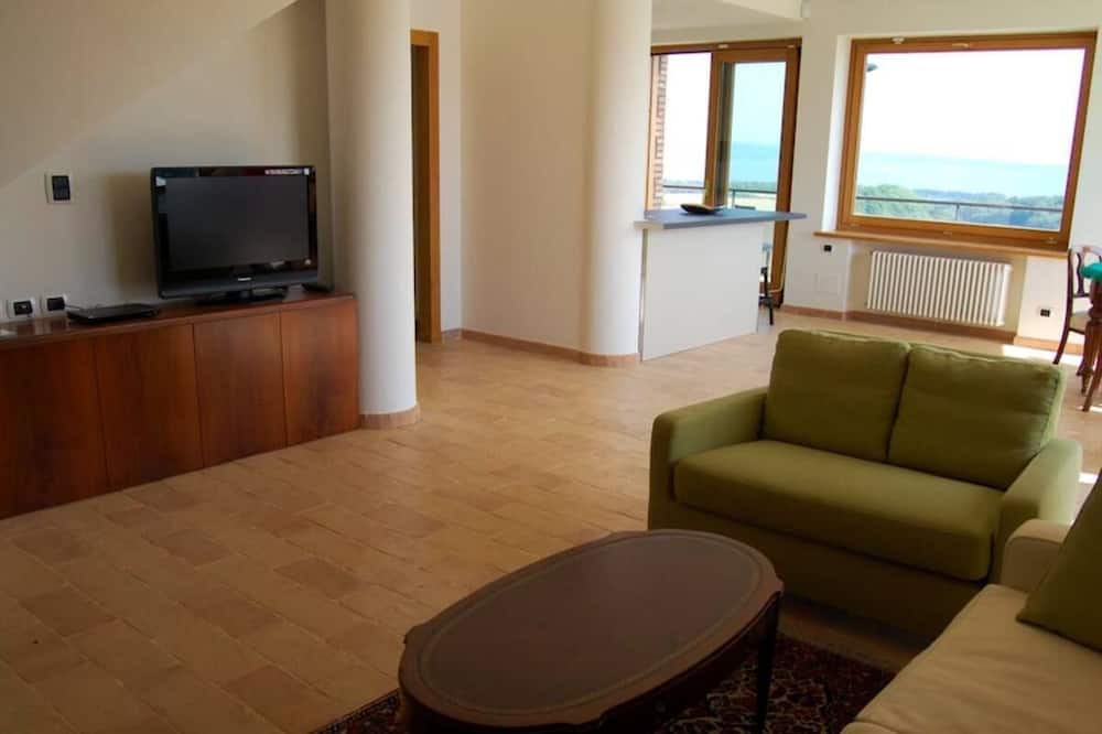 Photo of Livingroom in Grotte di Castro