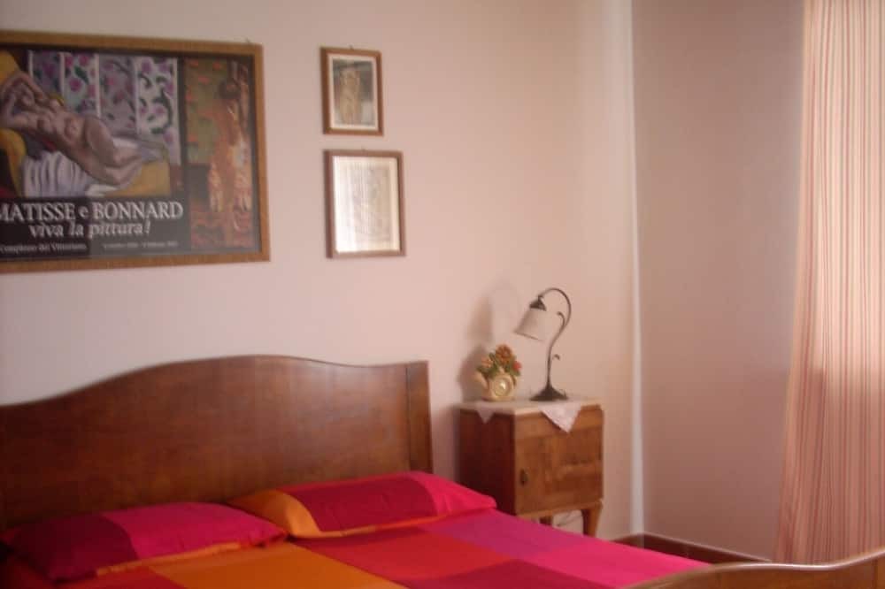 Photo of Bedroom in Amelia