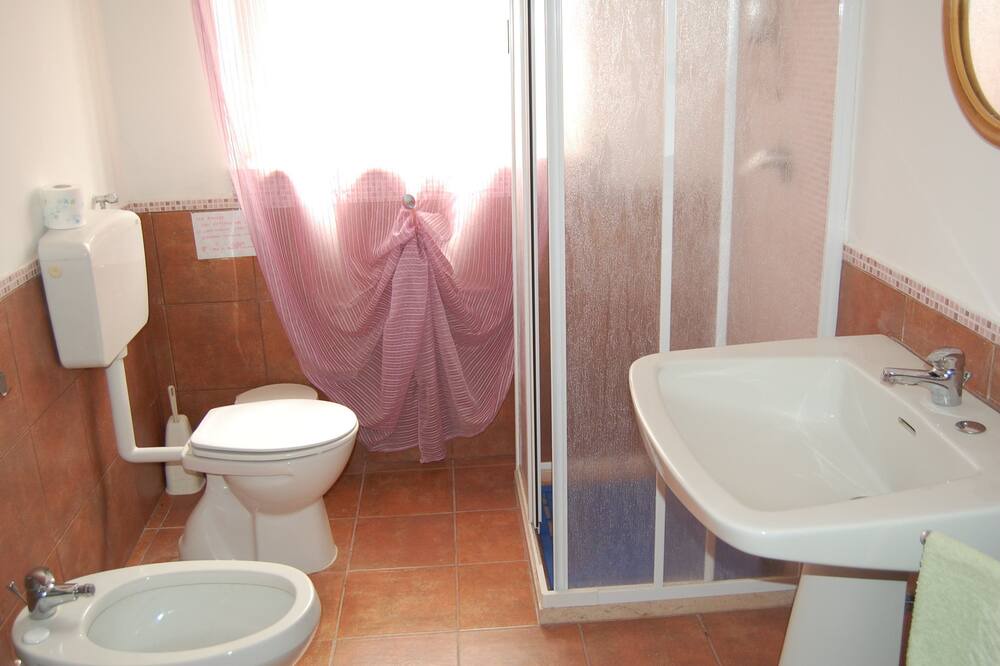 Photo of Bathroom in Lizzano
