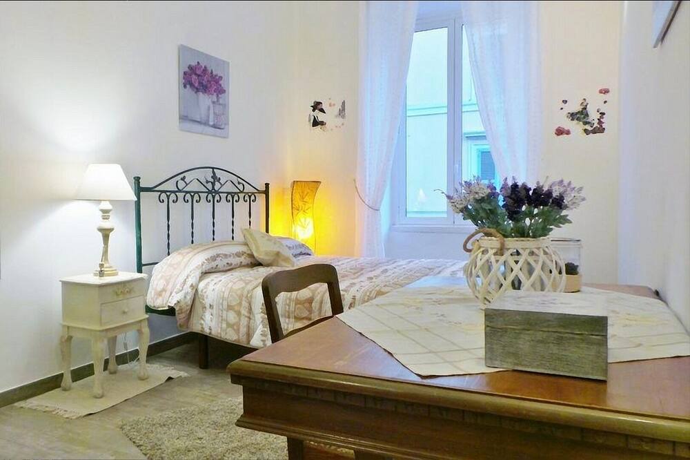 Photo of Bedroom in Testaccio