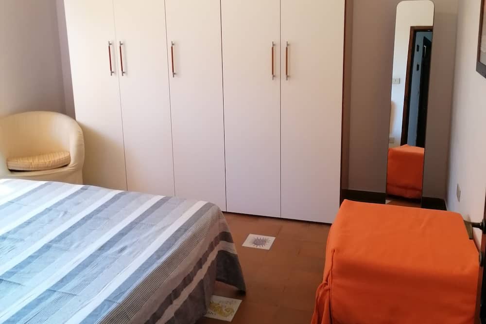 Photo of Bedroom in Saline Sadun