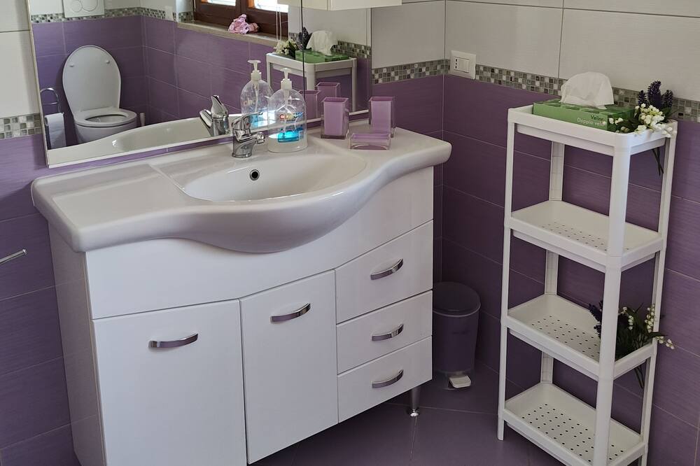 Photo of Bathroom in Chiesiola