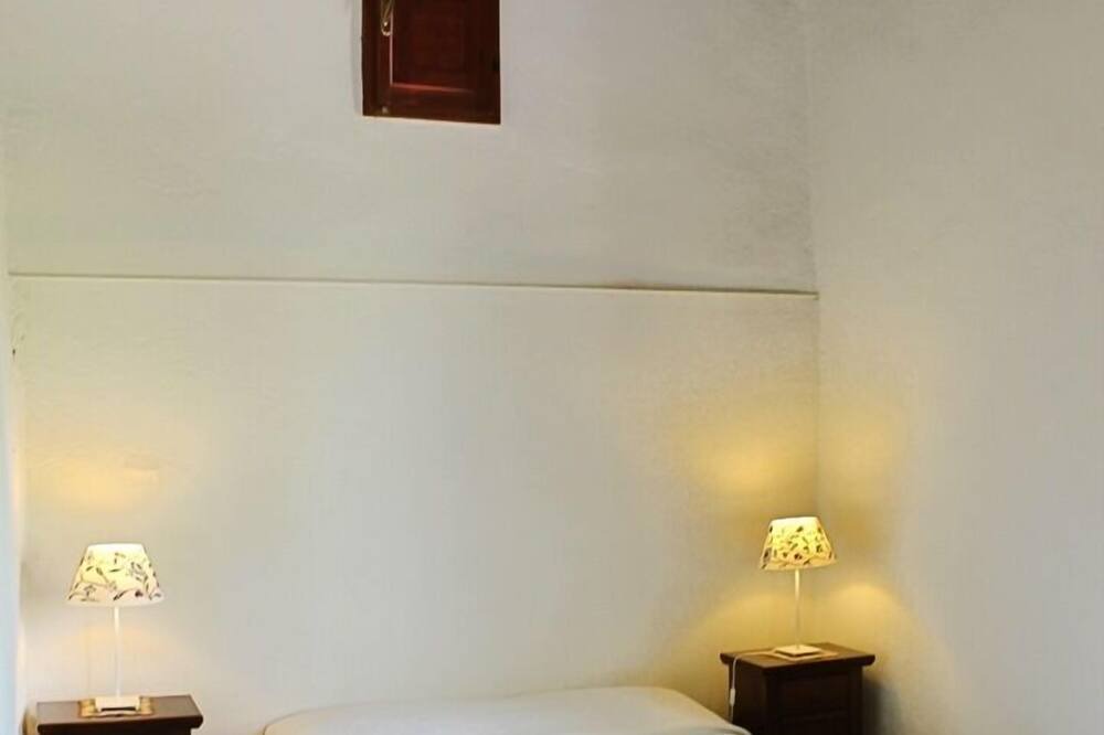 Photo of Bedroom in Baschi