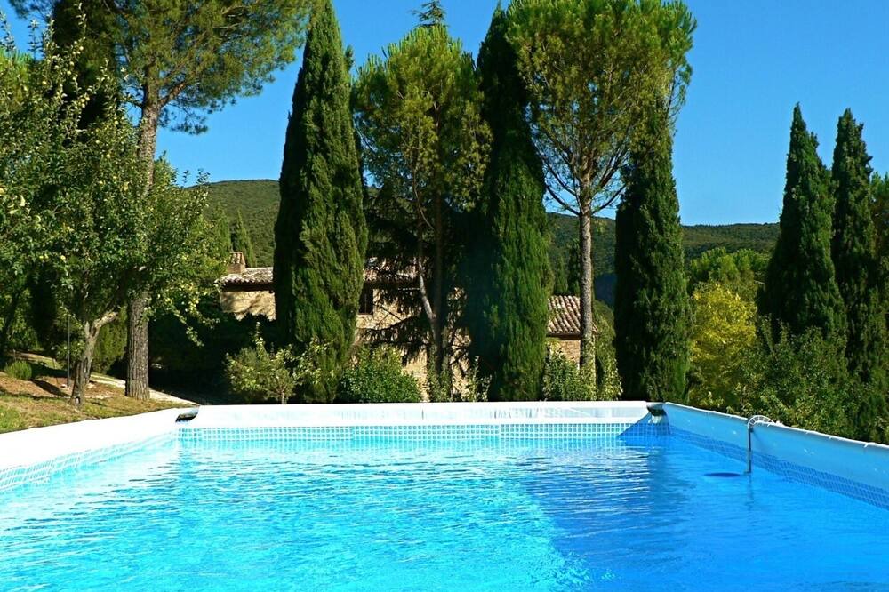 Photo of Outdoor in Baschi
