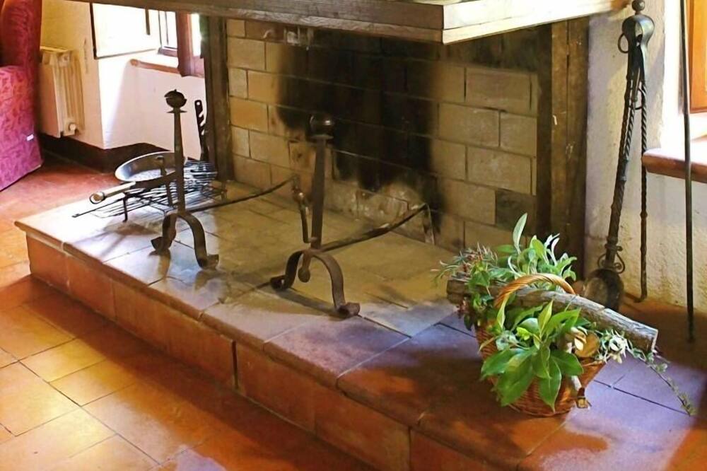 Photo of Livingroom in Baschi