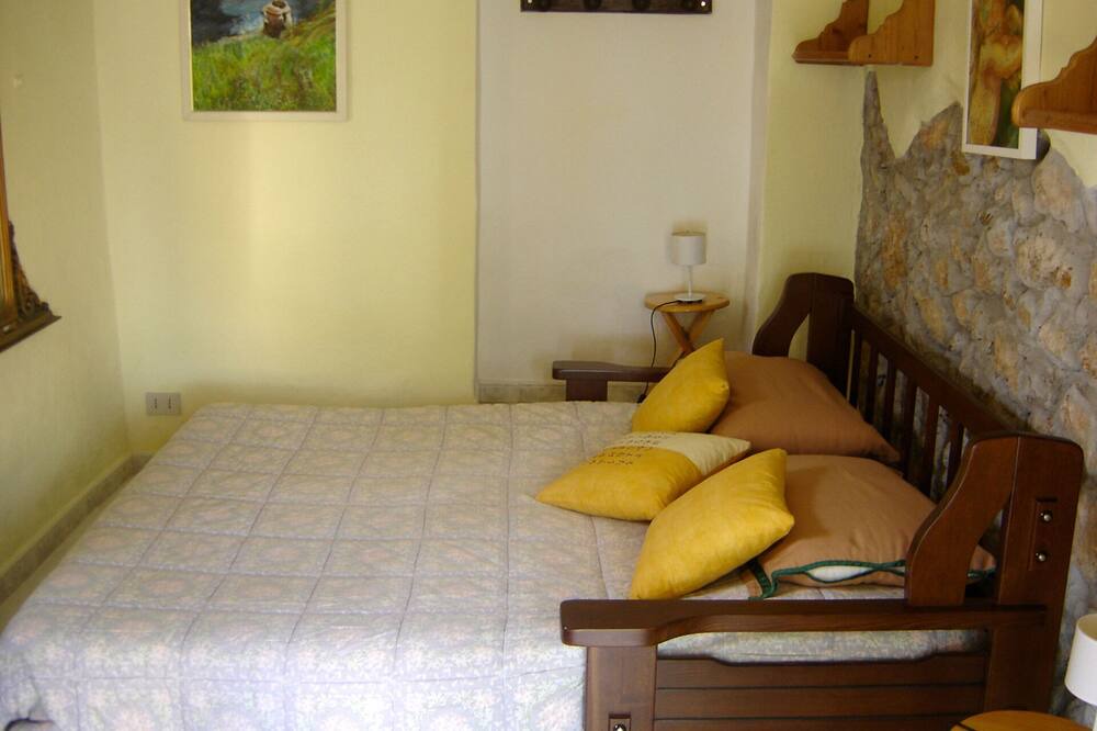Photo of Bedroom in Porto Santo Stefano