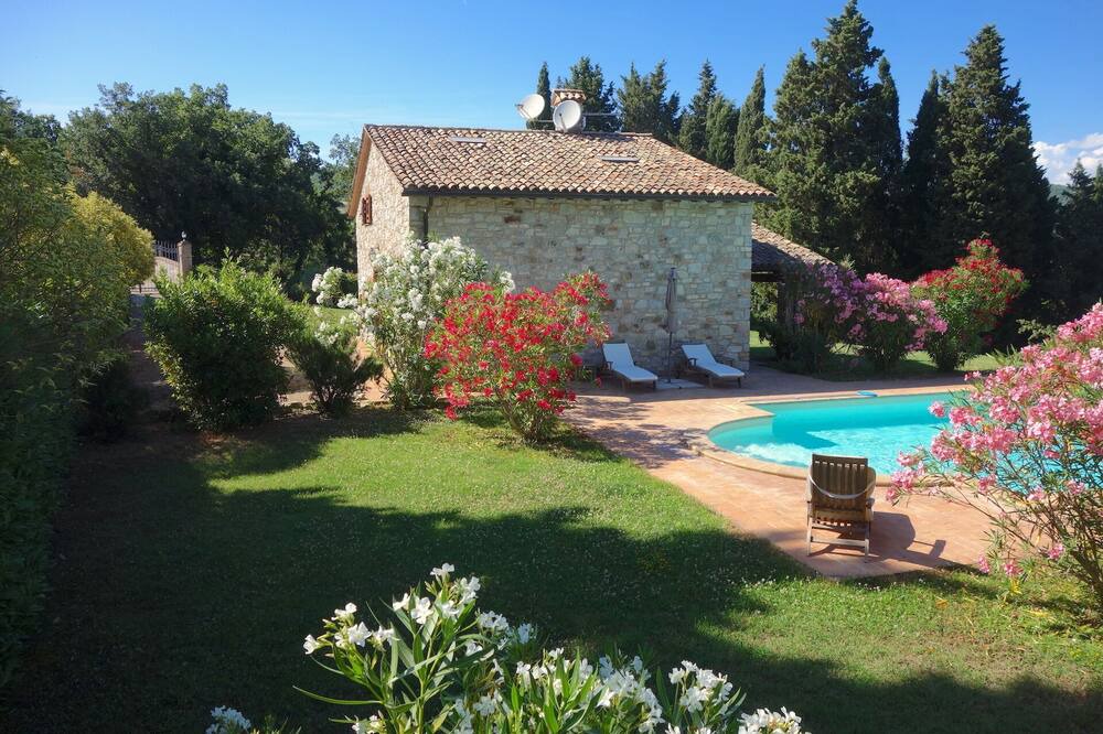 Photo of Outdoor in Quadro