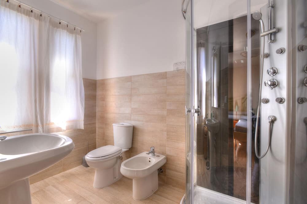 Photo of Bathroom in Syracuse