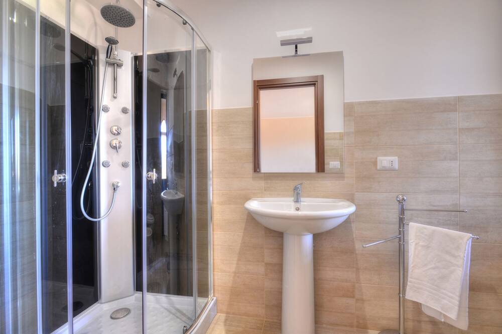Photo of Bathroom in Syracuse