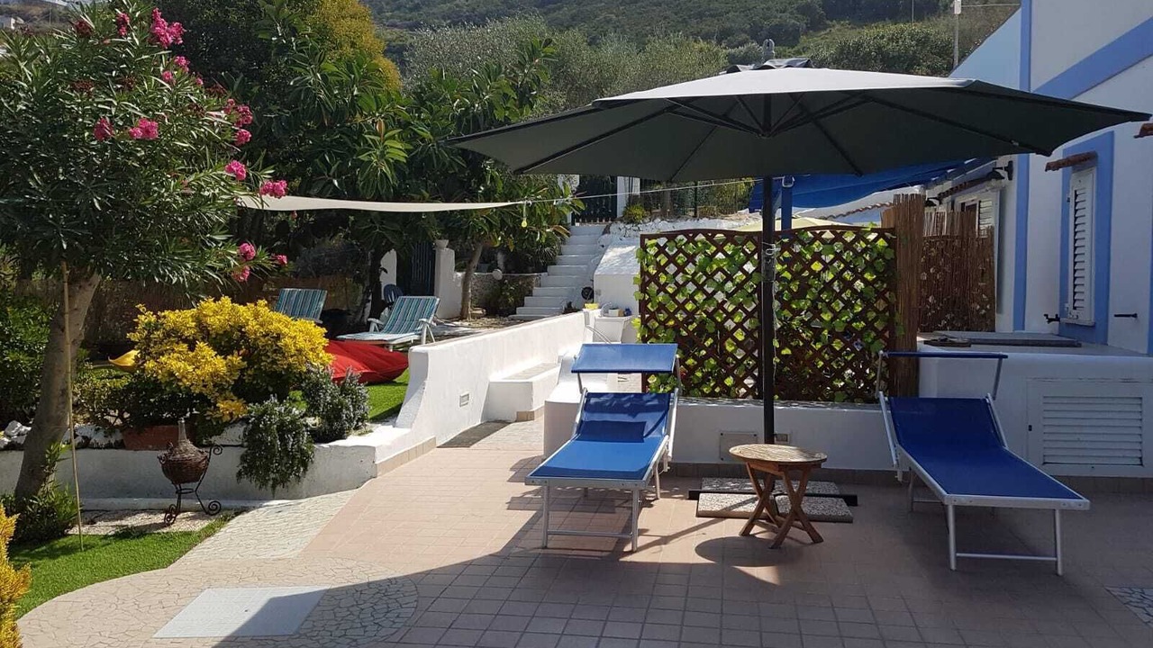 Photo of Patio Balcony in Le Forna