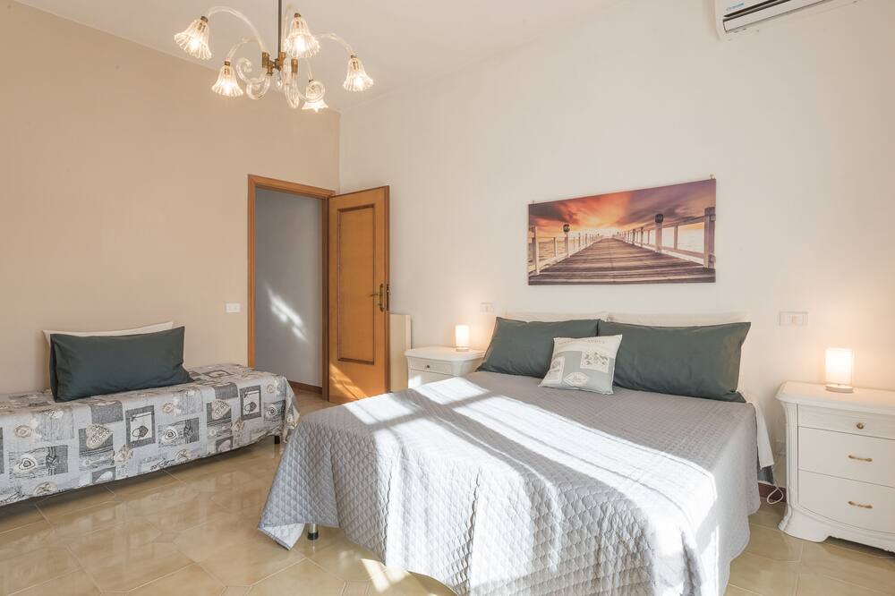 Photo of Bedroom in Zona XIX Casal Morena
