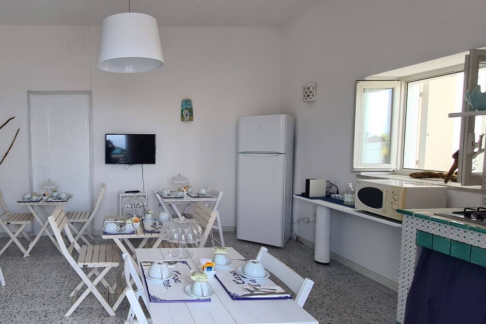 Photo of Livingroom in Le Forna