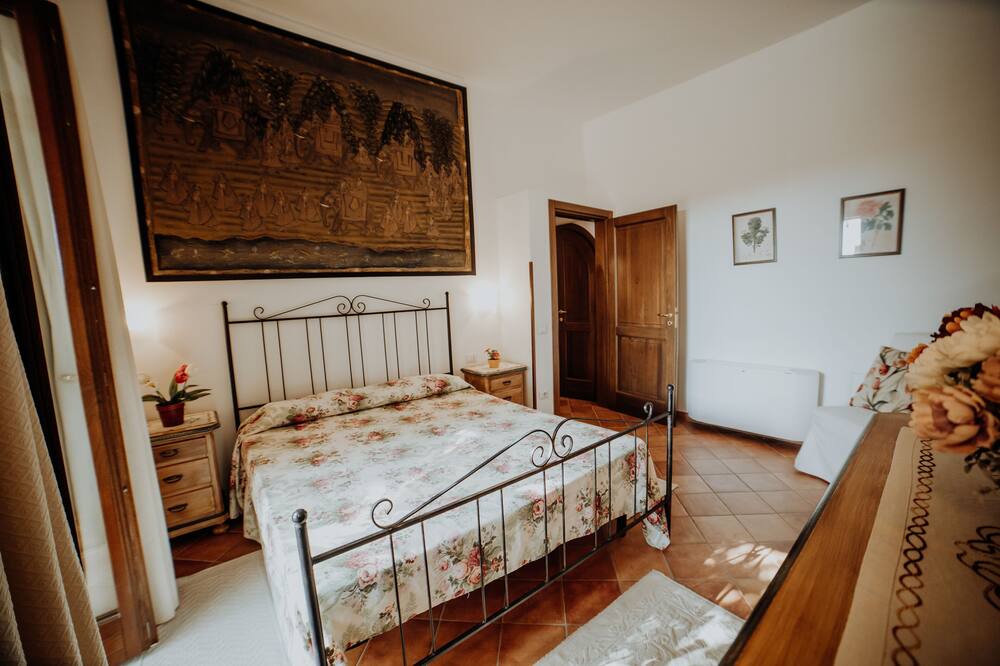 Photo of Bedroom in Pisciotta