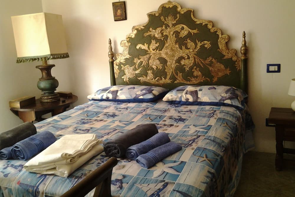 Photo of Bedroom in Colonia Elena