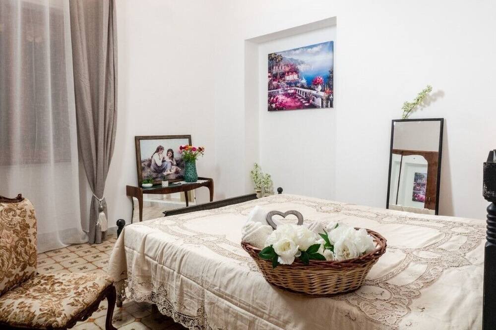 Photo of Bedroom in Villa Castelli