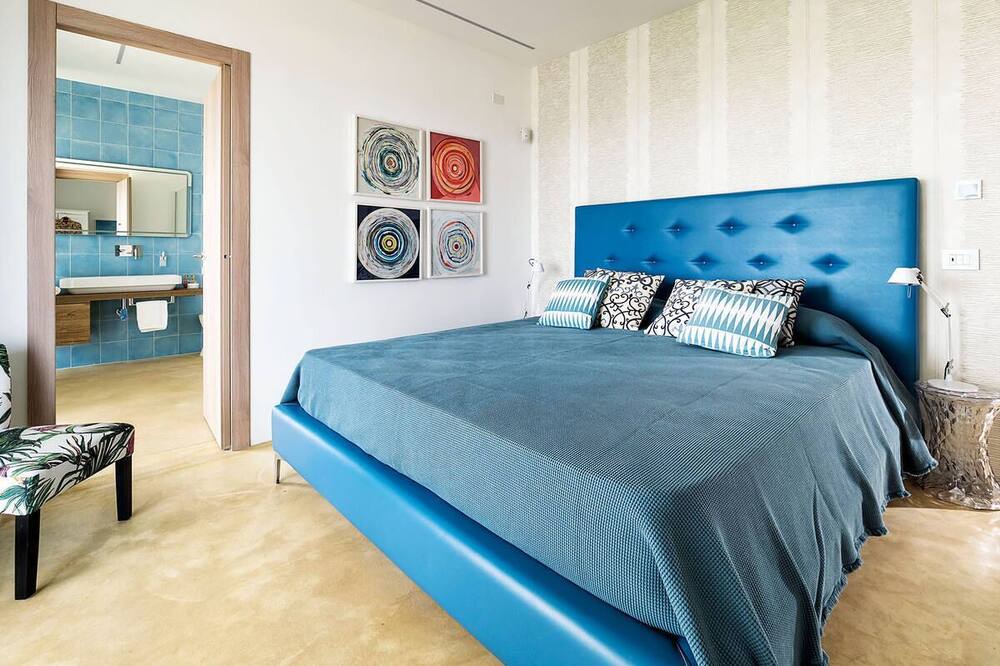 Photo of Bedroom in Reitani
