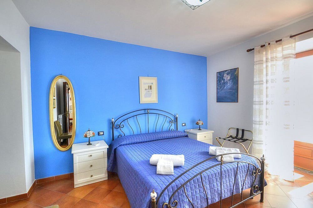Photo of Bedroom in Scala