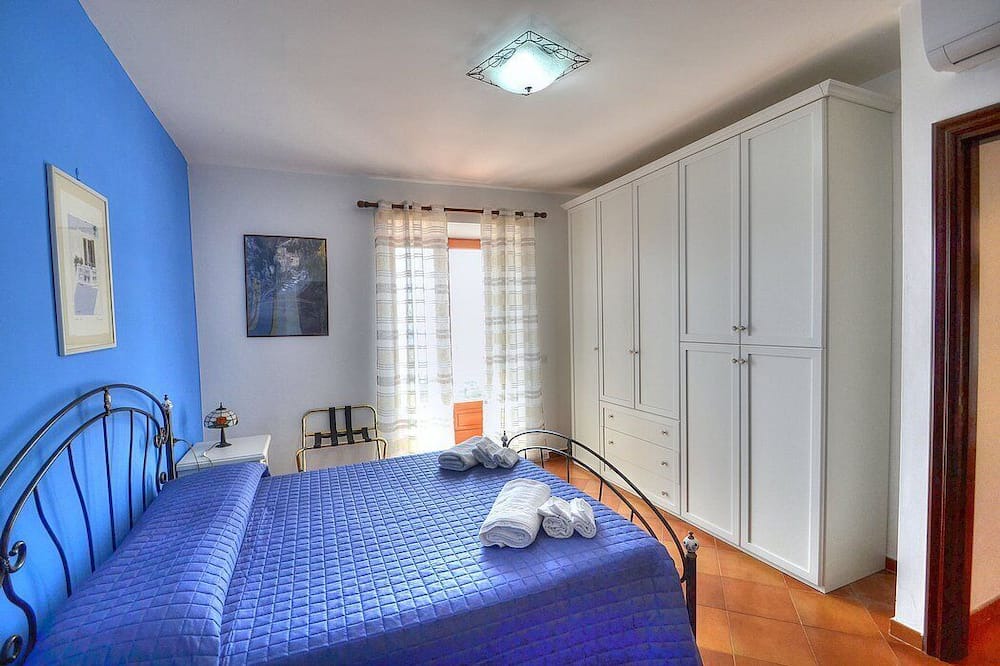Photo of Bedroom in Scala