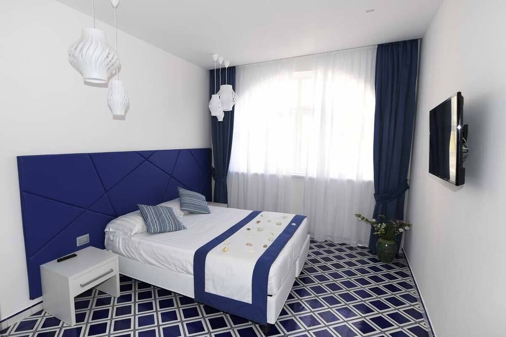 Photo of Bedroom in Pontone
