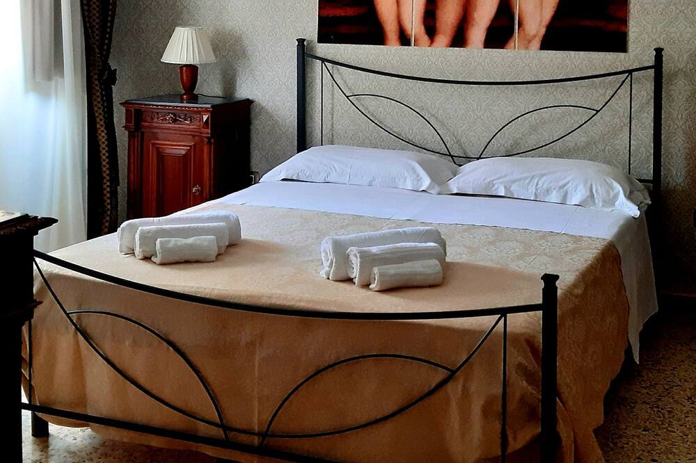 Photo of Bedroom in Leverano