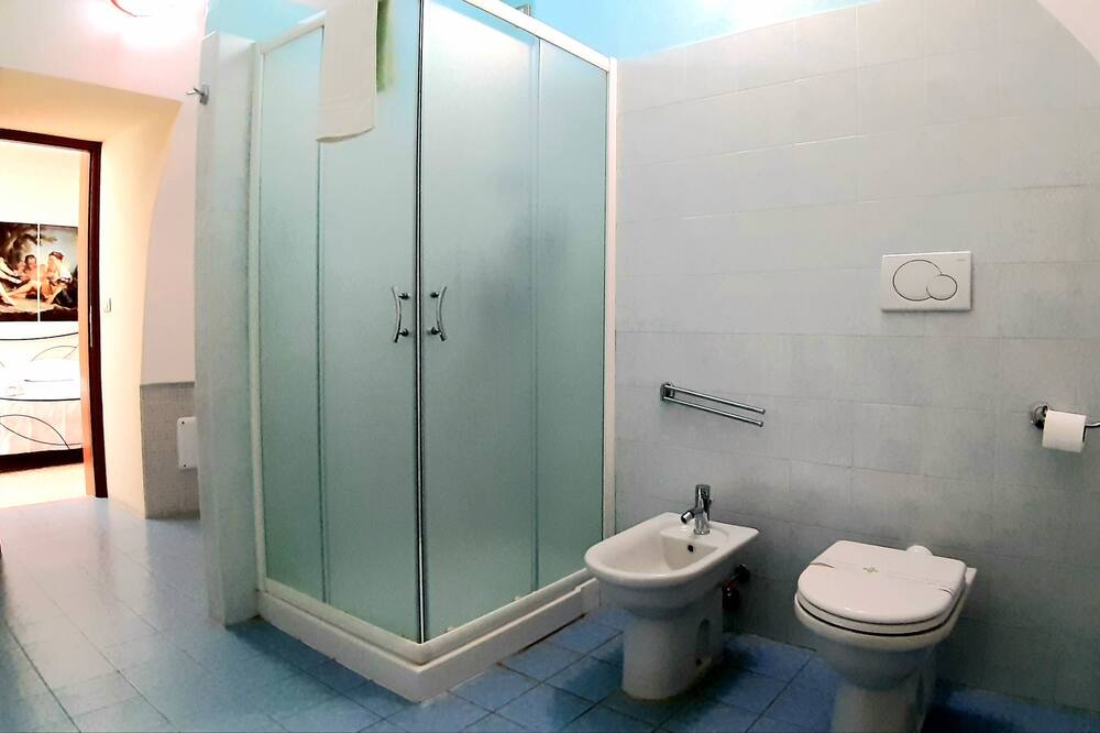 Photo of Bathroom in Leverano