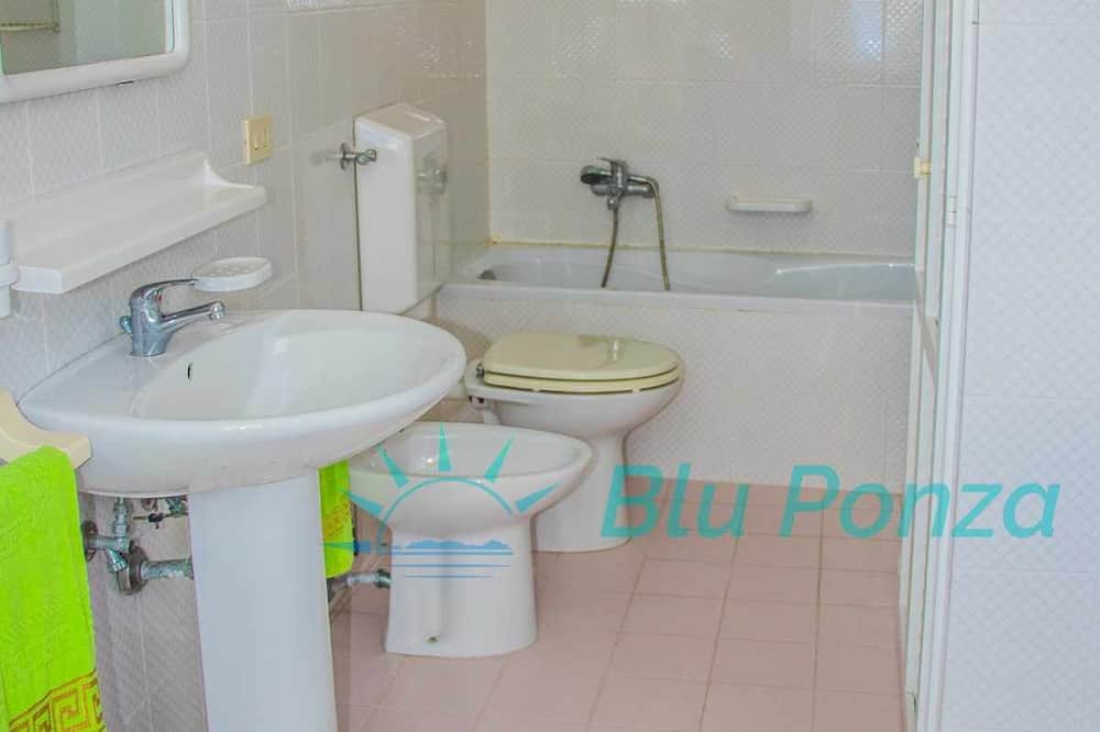 Photo of Bathroom in Le Forna