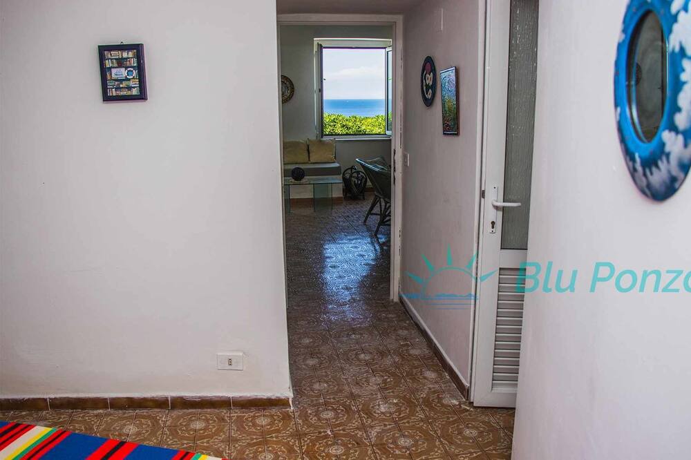 Photo of Bedroom in Le Forna