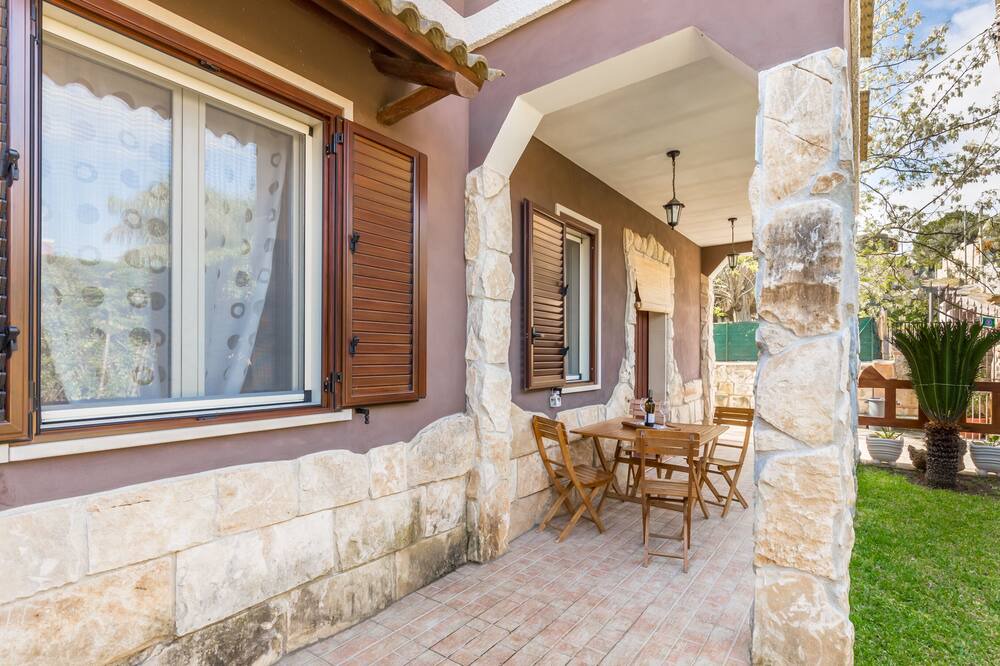 Photo of Patio Balcony in Syracuse