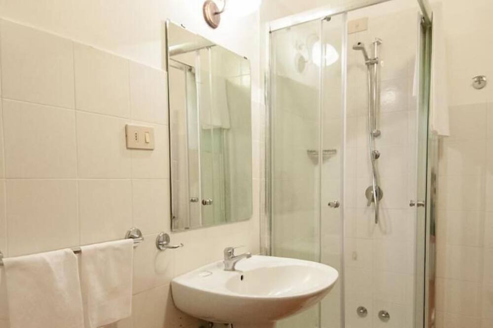 Photo of Bathroom in Capranica