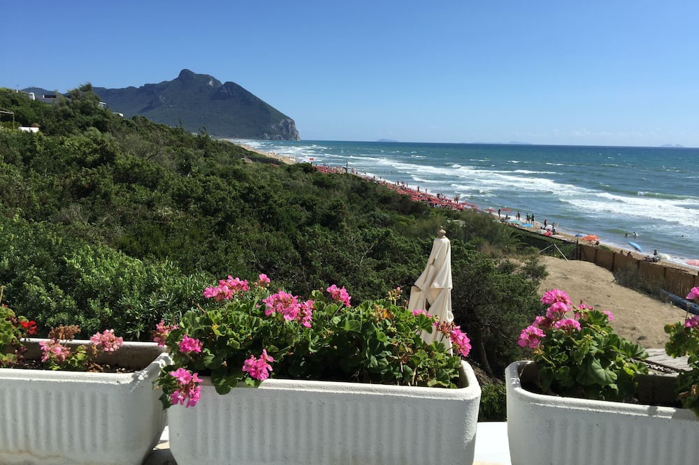 Photo of Patio Balcony in Latina Lido