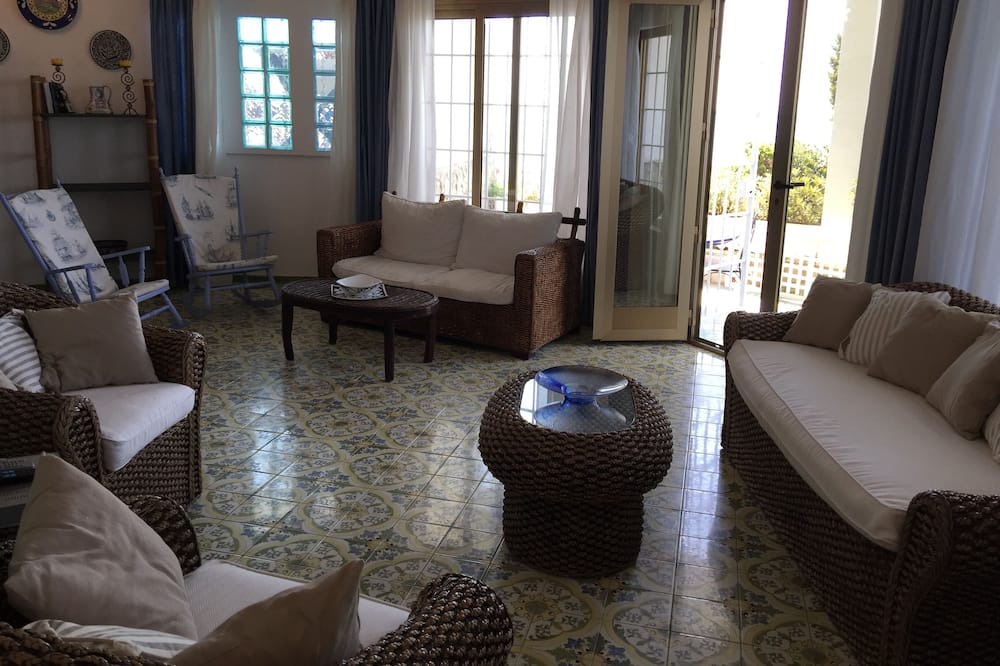 Photo of Livingroom in Latina Lido