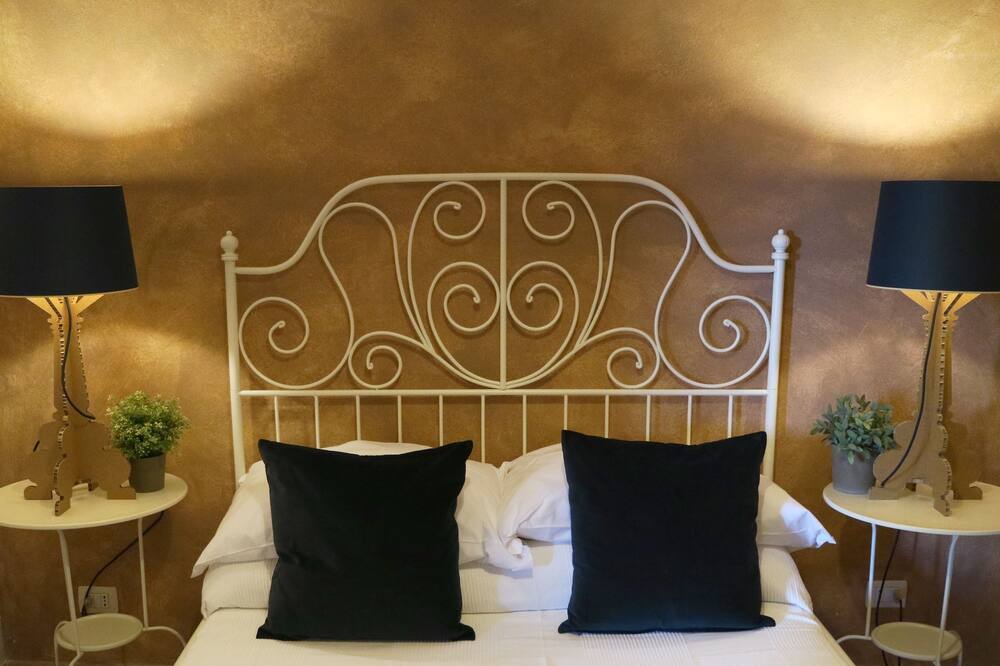 Photo of Bedroom in Capalbio