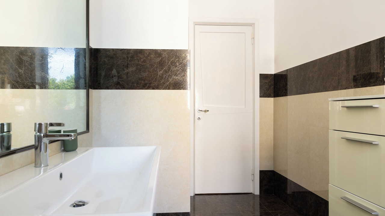 Photo of Bathroom in EUR