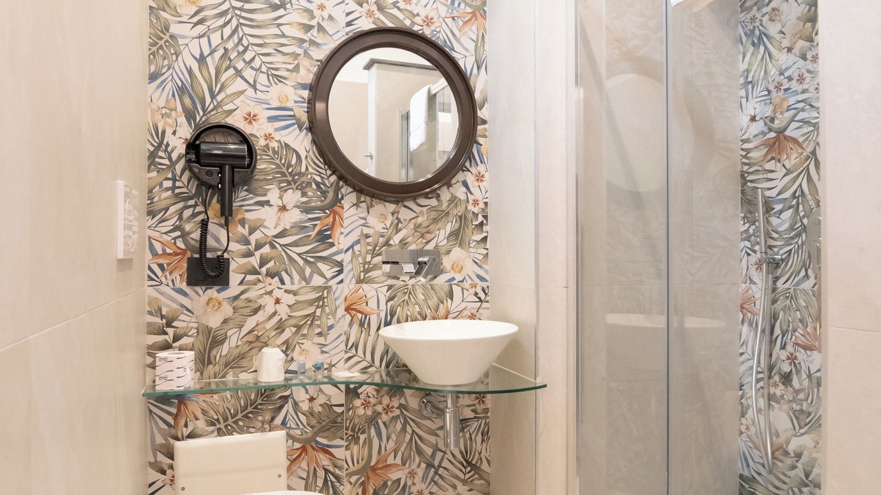 Photo of Bathroom in Nola