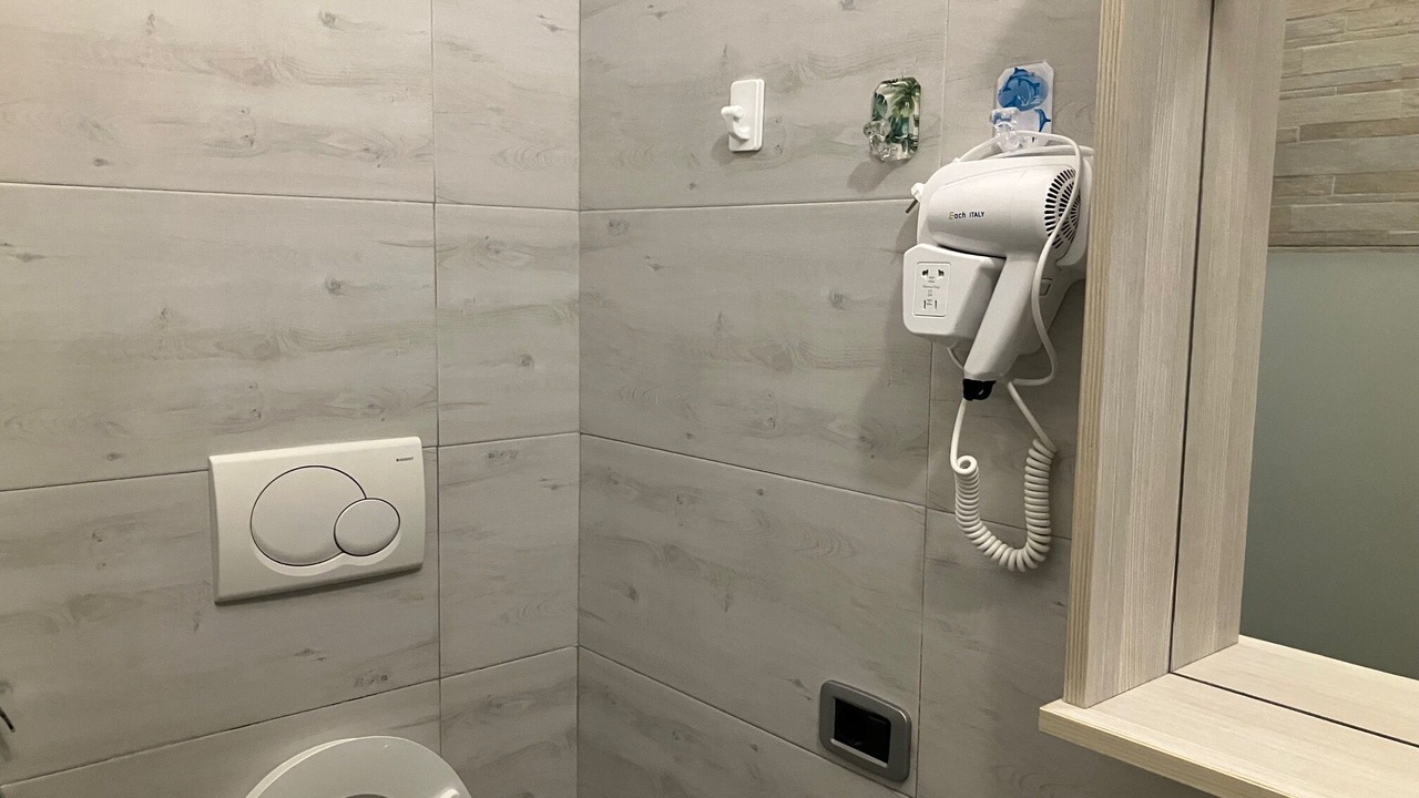 Photo of Bathroom in Esquilino