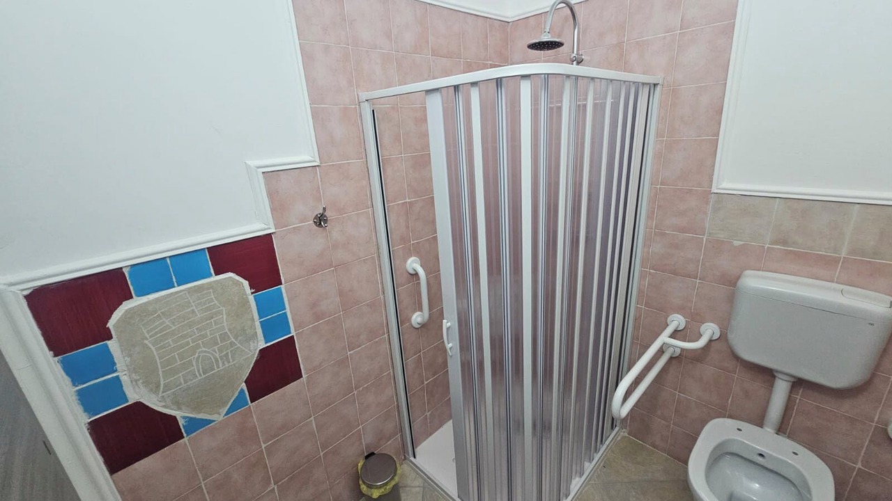Photo of Bathroom in Albanella