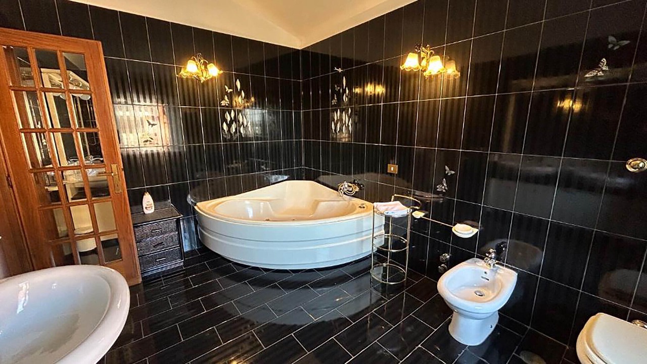 Photo of Bathroom in Zona XVIII Capannelle