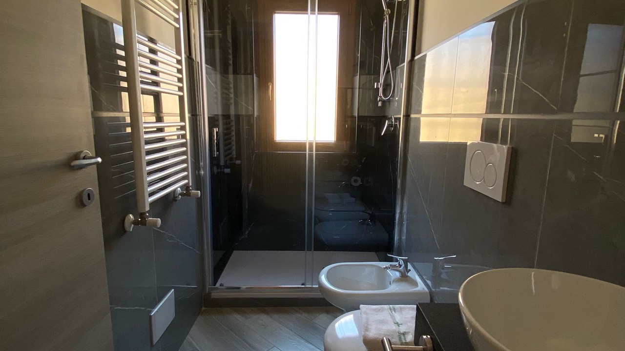 Photo of Bathroom in Universita
