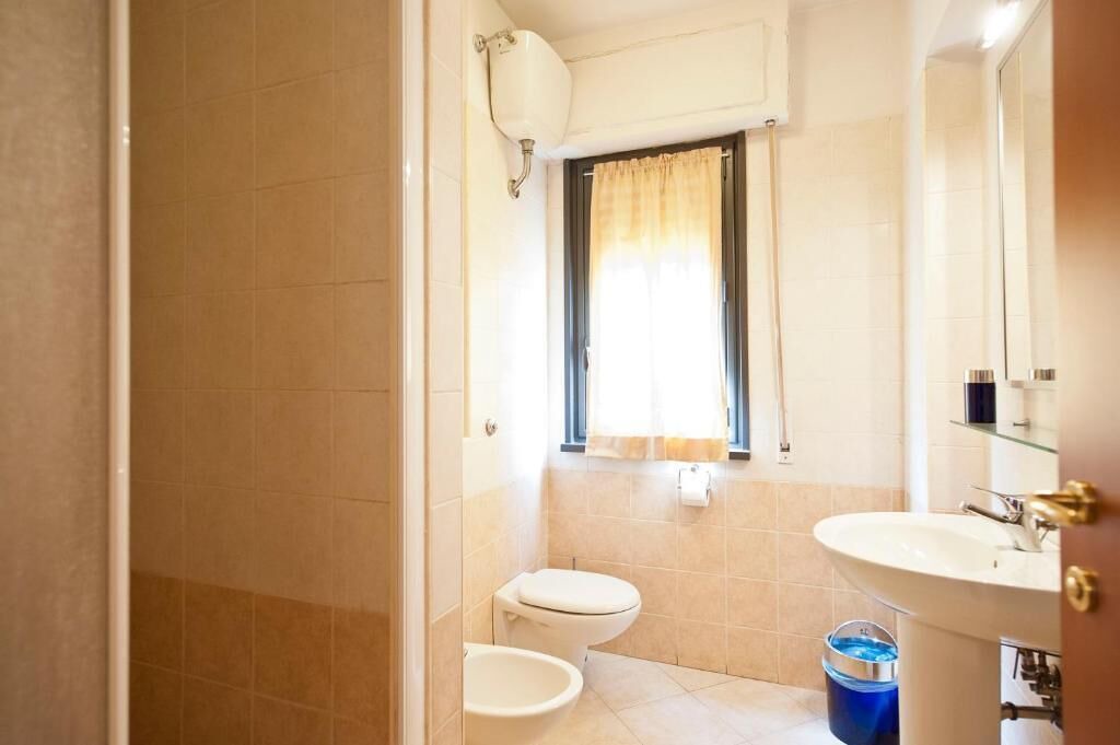 Photo of Bathroom in Zona LVII Labaro