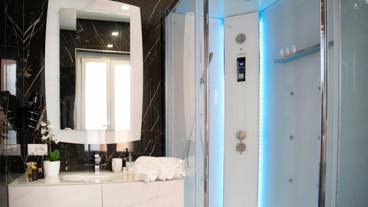 Photo of Bathroom in Quartiere XXXIII Lido di Ostia Ponente